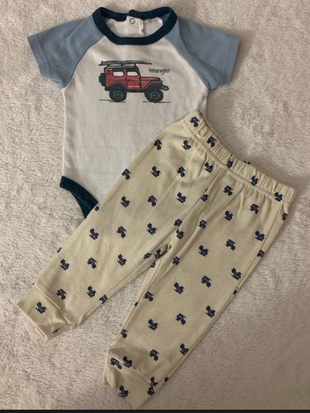 Jeep Wrangler Blue and Cream matching set